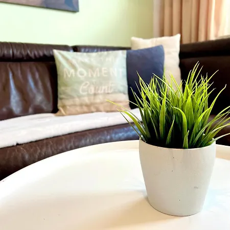 Sunshine Apartment *